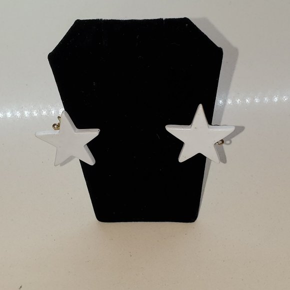 UNKNOWN Jewelry - 1970'S WHITE STAR PLASTIC EARRINGS